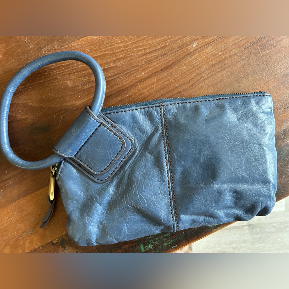 Hobo Sable wristlet